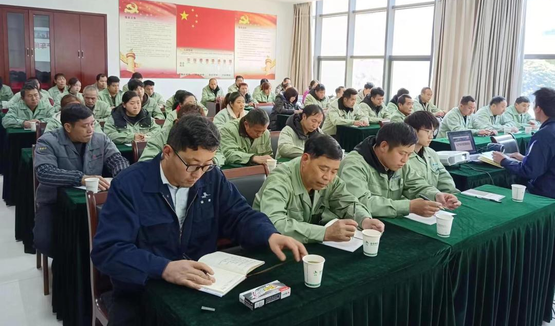 �������� ����������౦����-ȫ�����ȵĵ羺����ƽ̨װ�ο�չ����������ѵ