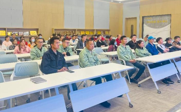 �౦����-ȫ�����ȵĵ羺����ƽ̨װ�ο�չȫԱ������ѵ���� ������ҵ��ȫ